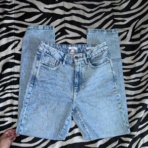 Forever 21 Light Wash Denim Jeans